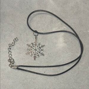 Silver Snowflake Pendant Necklace